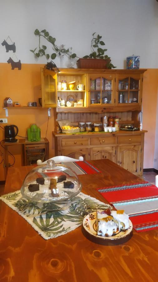 Апартаменты A Casa Di Sara Кастель Сан Петро Терме Экстерьер фото